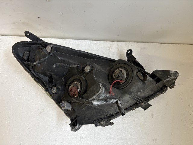 15029 Toyota Corolla Verso 2004-2009 Bal első  Lámpa Fényszóró