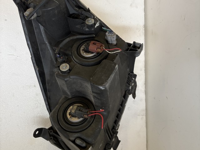 15028 Toyota Corolla Verso 2004-2009 Jobb első Lámpa Fényszóró