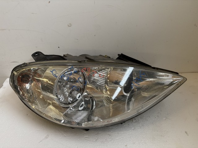 16315 Peugeot 806 1994-2002 Lámpa , Fényszóró Használt Jobb első