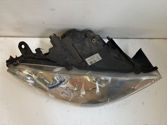 16315 Peugeot 806 1994-2002 Lámpa , Fényszóró Használt Jobb első