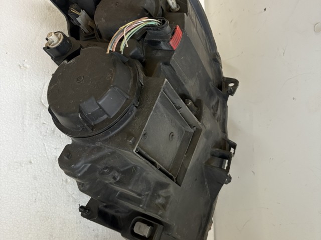 16315 Peugeot 806 1994-2002 Lámpa , Fényszóró Használt Jobb első