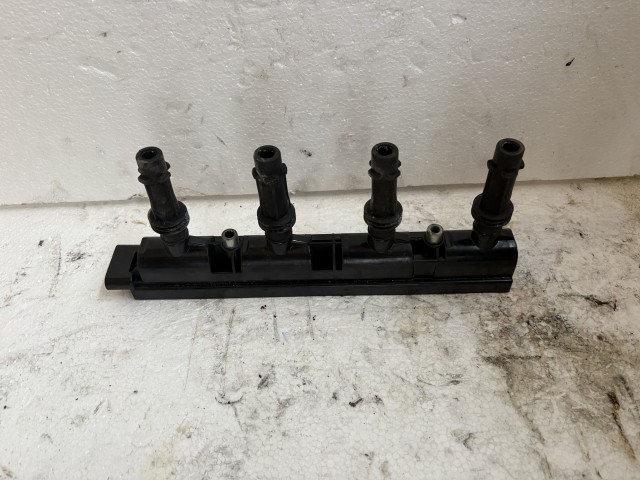 Opel Corsa D 1.2 Benzin 2011 Gyújtótrafó A12XER