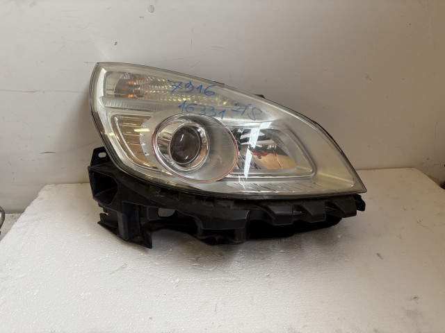 16331 Renault Scenic II Jobb első Lámpa Fényszóró