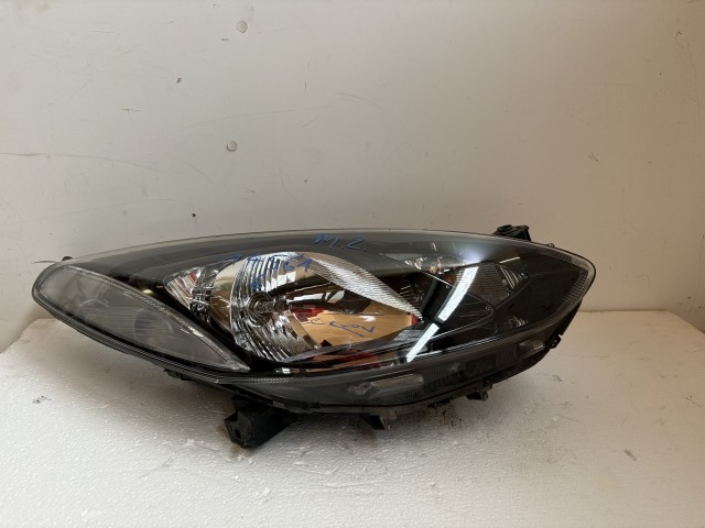 14561 Mazda 2 Jobb első Lámpa Fényszóró