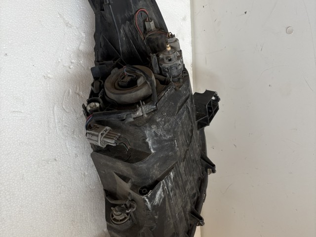 14561 Mazda 2 Jobb első Lámpa Fényszóró