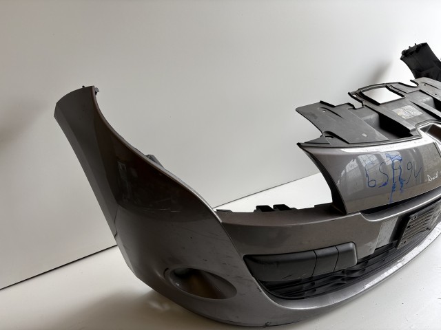 16359 Renault Clio III. Első Lökhárító Barna