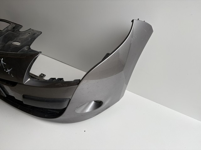 16359 Renault Clio III. Első Lökhárító Barna