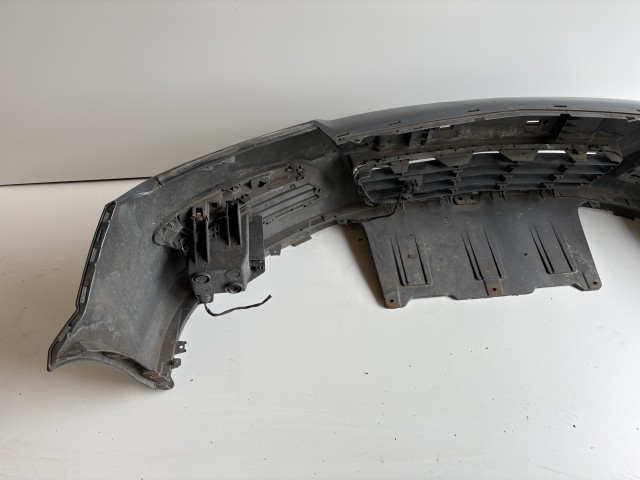 16366 Opel Astra H 2004-2010 első Lökhárító Grafit Z155