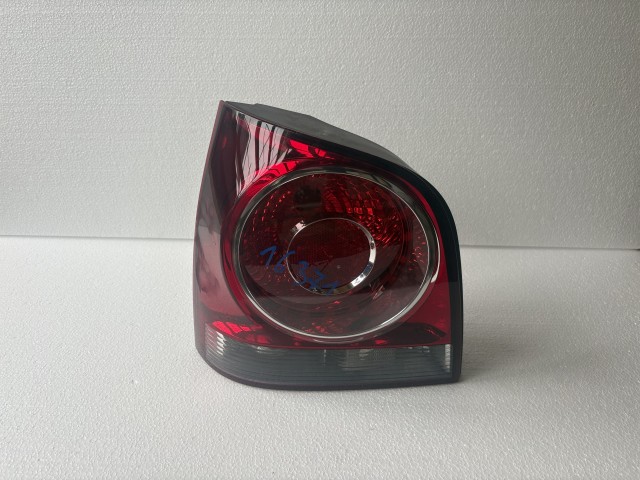 16371 Volkswagen Polo IV Bal hátsó Lámpa