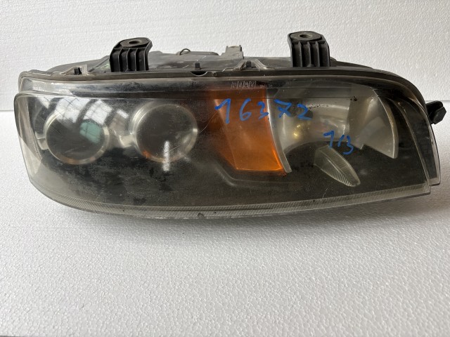 16372 Fiat Punto II. 1999-2003 Jobb első Lámpa , Fényszóró