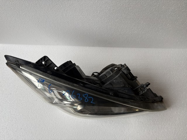 16382 Kia Ceed I. Kombi 2007-2012 Jobb első Lámpa , Fényszóró