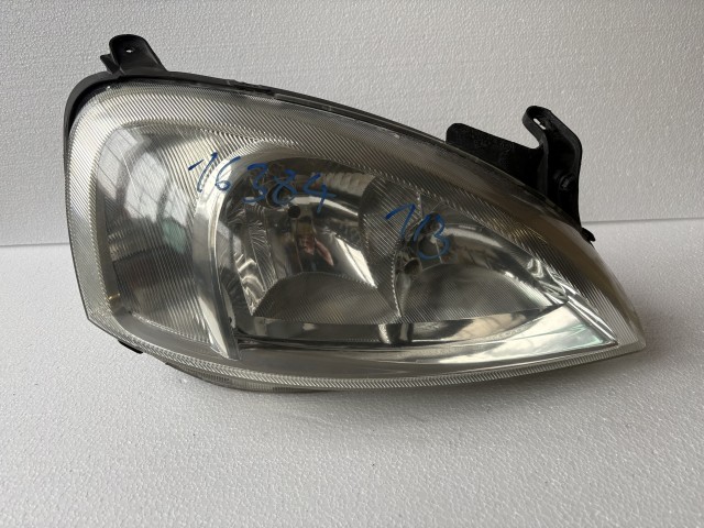 16384 Opel Corsa C Jobb első Lámpa , Fényszóró