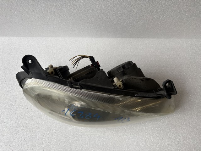 16384 Opel Corsa C Jobb első Lámpa , Fényszóró