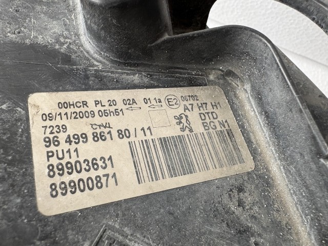 16387 Peugeot 207 Jobb első Lámpa , Fényszóró