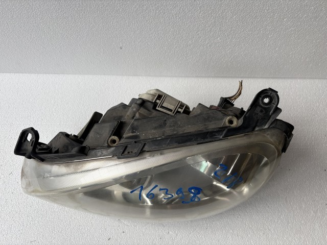 16399 Opel Corsa C Bal első Lámpa , Fényszóró Projektoros