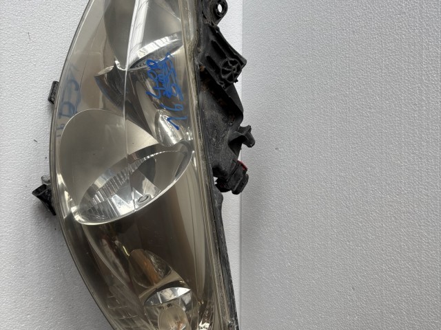 16400 Peugeot 207 Bal első Lámpa , Fényszóró