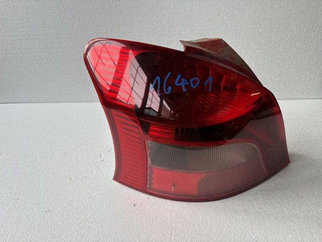 16401 Toyota Yaris II. Bal hátsó Lámpa