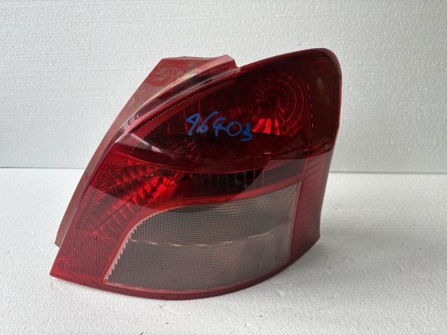 16403 Toyota Yaris II. Jobb hátsó Lámpa 