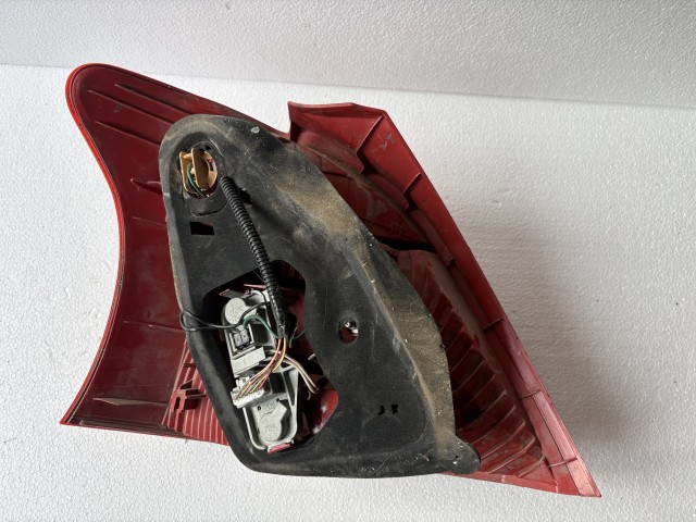 16403 Toyota Yaris II. Jobb hátsó Lámpa 