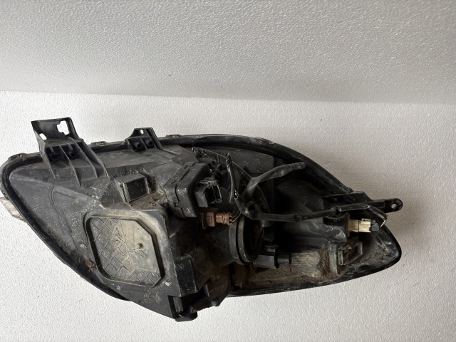 16429 Toyota Yaris II. 2005-2011(xp90)  Bal első Lámpa Fényszóró