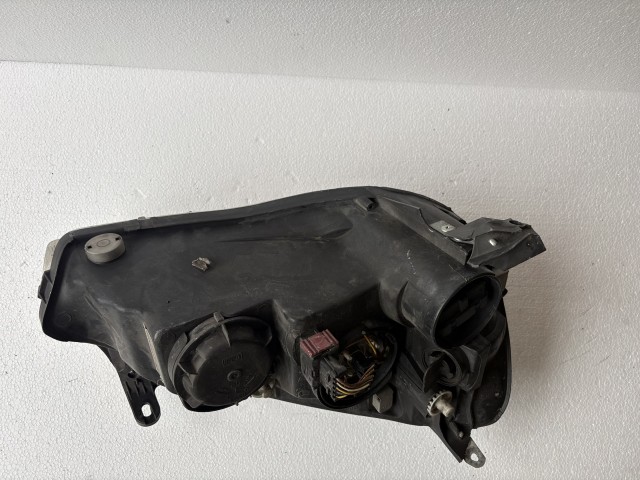 16431 Opel Corsa C Bal első  Lámpa Fényszóró