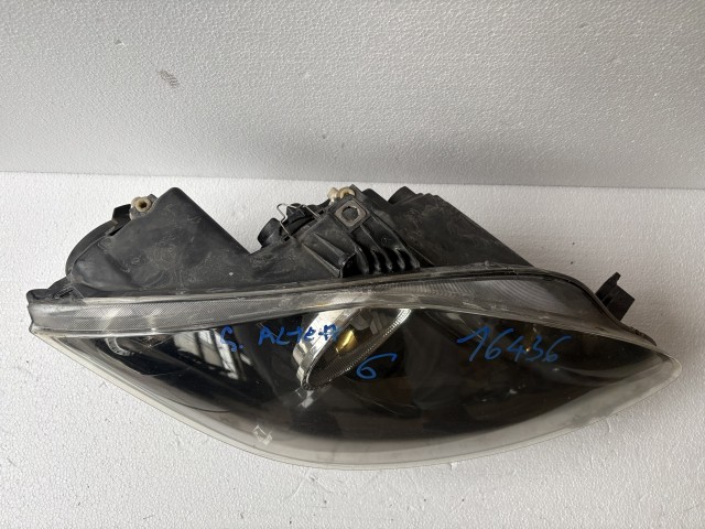 16436 Seat Altea 5P  Jobb első Lámpa Fényszóró