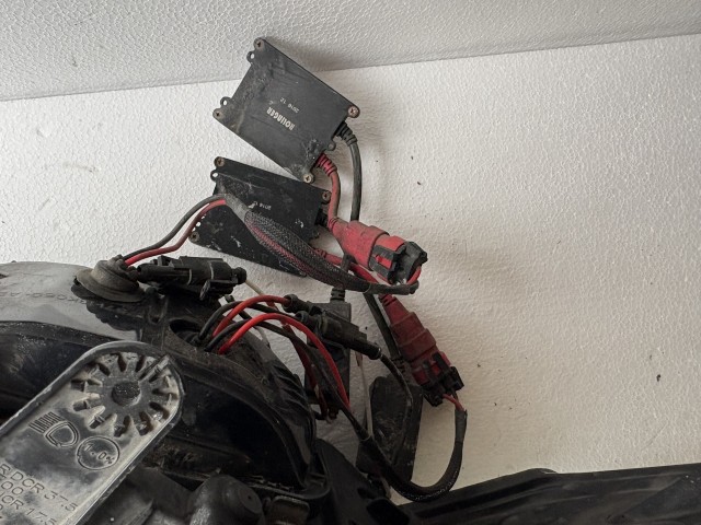 16437 Ford Mondeo IV. 2007-2014 Lámpa , Fényszóró Használt Bal első 