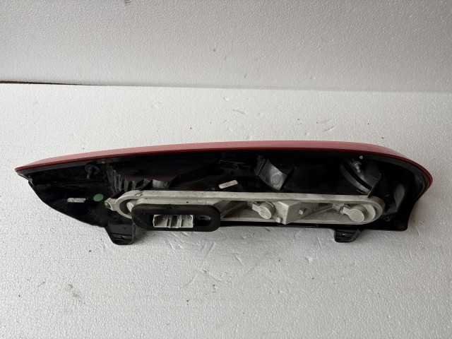 16441 Ford Focus II. 2008-2011 kOMBI Bal hátsó Lámpa