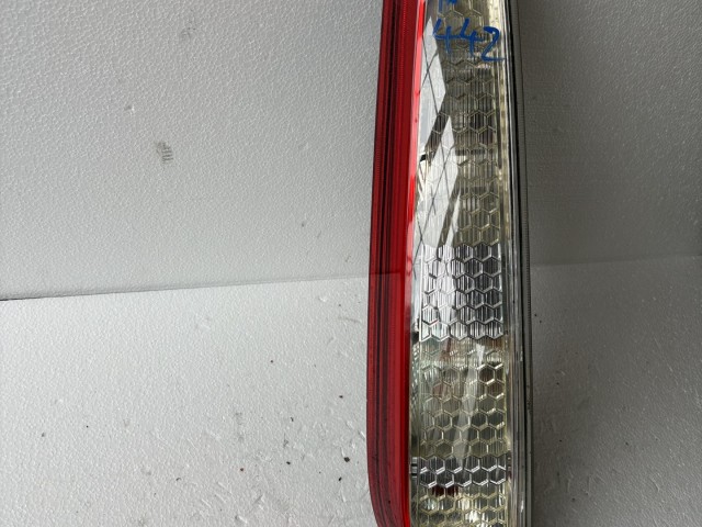 16442 Ford Focus II. 2004-2011 kombi Bal hátsó Lámpa