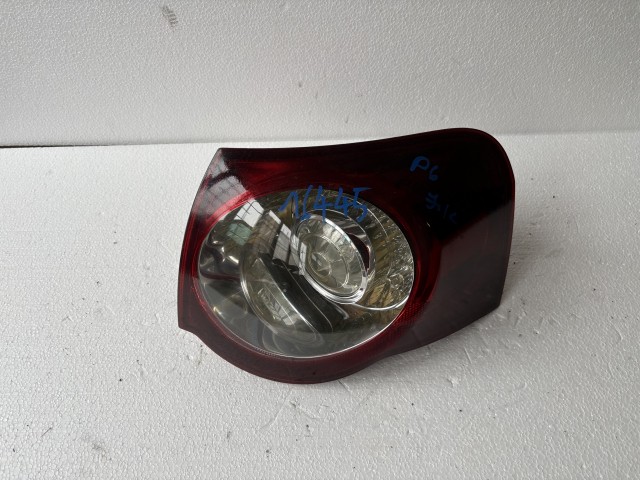 16445 Volkswagen Passat B6 2005-2010 kOMBI Jobb hátsó Lámpa
