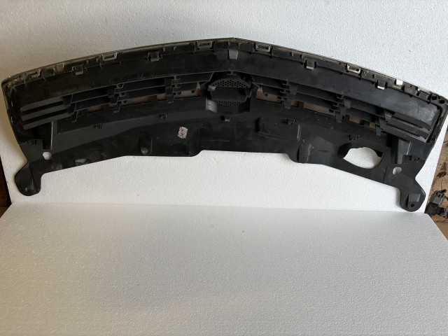 16411 Opel Astra H Facelift Díszrács