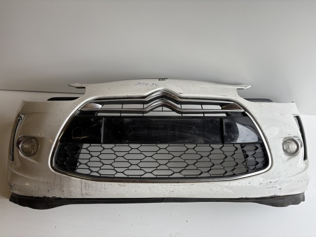 16367 Citroen DS3 2009-2015 Lökhárító Használt első Fehér 