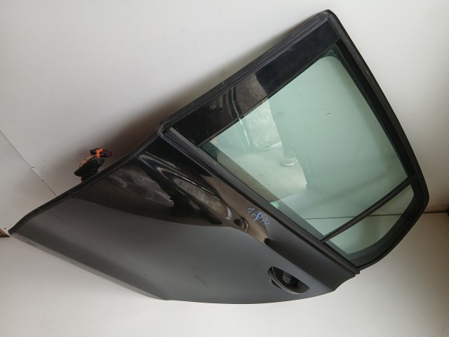 16457 Volkswagen Golf 6 2008-2013 Bal hátsó Ajtó Fekete