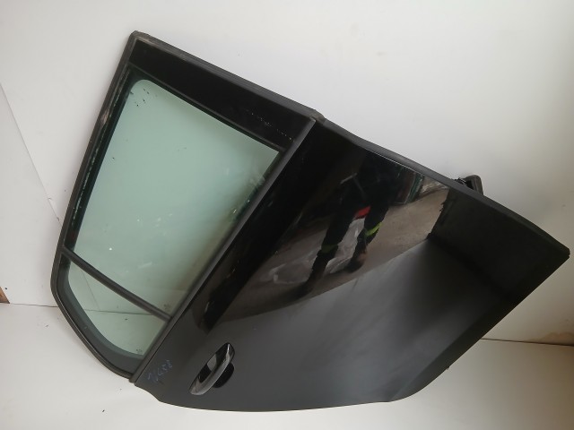 16458 Volkswagen Golf 6 2008-2013 Jobb hátsó Ajtó Fekete