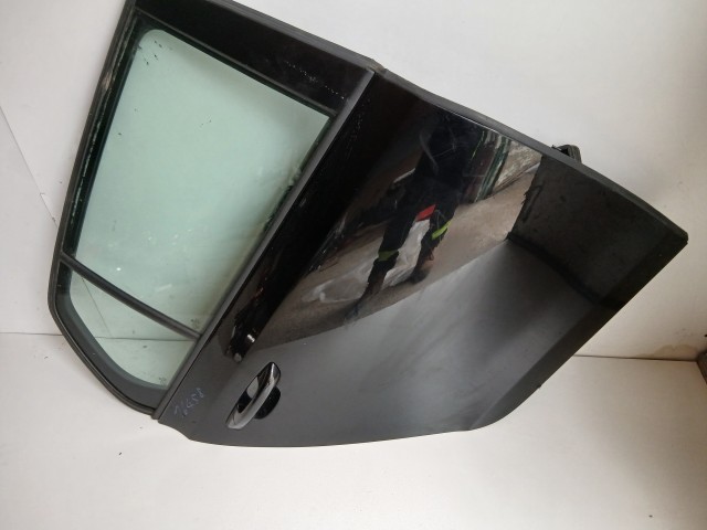 16458 Volkswagen Golf 6 2008-2013 Jobb hátsó Ajtó Fekete