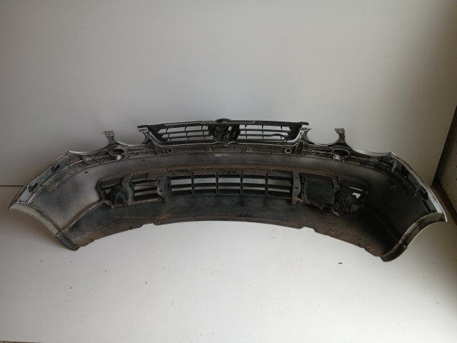 16466 Volkswagen Polo IV 2002-2005 Első Lökhárító Ezüst La7w