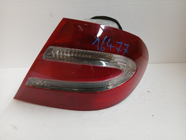 16477 Mercedes Benz CLK C209 2002-2009  Jobb hátsó Lámpa