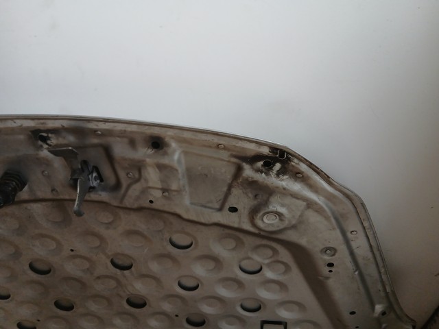 16535 Opel Corsa D 2006-2014 Motorháztető Használt Ezüst Z176 