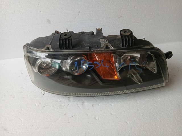 16534 Fiat Punto II. 1999-2003 Jobb első Lámpa , Fényszóró