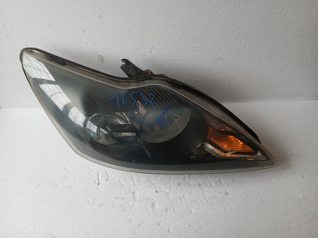 16532 Ford Focus II. 2008-2011 Jobb első Lámpa , Fényszóró