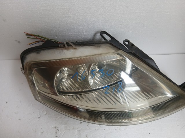 16530 Citroen C3 2002-2010 Jobb első Lámpa , Fényszóró