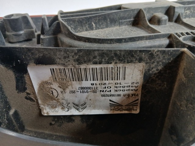 16528 Opel COMBO E Bal Hátsó Lámpa