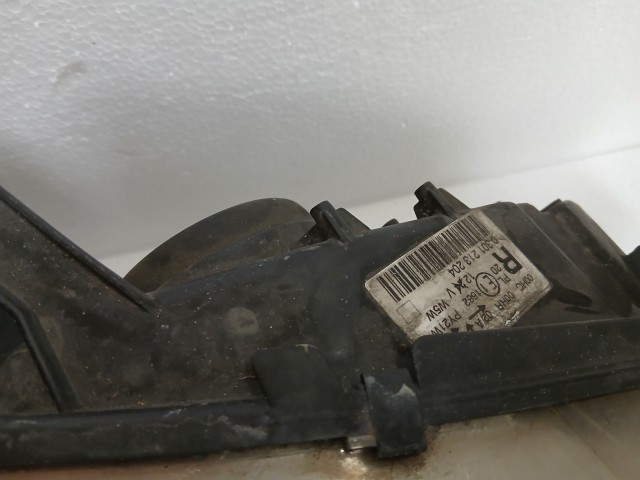 16525 Peugeot 407 Jobb első Lámpa , Fényszóró