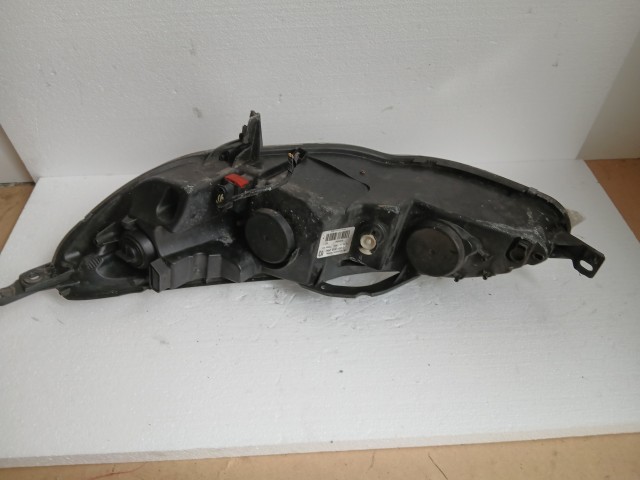 16525 Peugeot 407 Jobb első Lámpa , Fényszóró