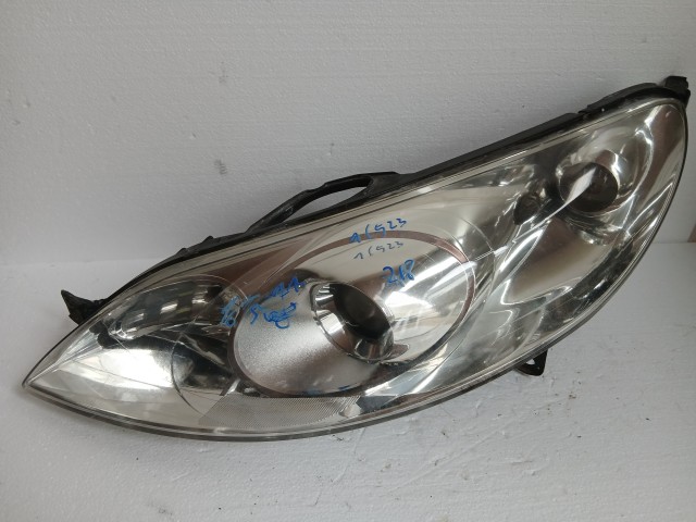 16523 Peugeot 407 Bal első  Lámpa , Fényszóró