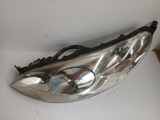 16523 Peugeot 407 Bal első  Lámpa , Fényszóró