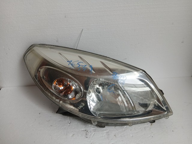 16519 Dacia Sandero I 2008-2013 Jobb első Lámpa , Fényszóró