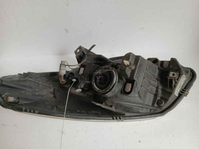 16519 Dacia Sandero I 2008-2013 Jobb első Lámpa , Fényszóró