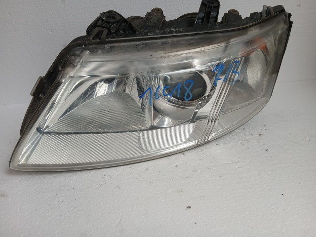 16518 Audi A4 B6 2000-2004 Bal első Lámpa , Fényszóró