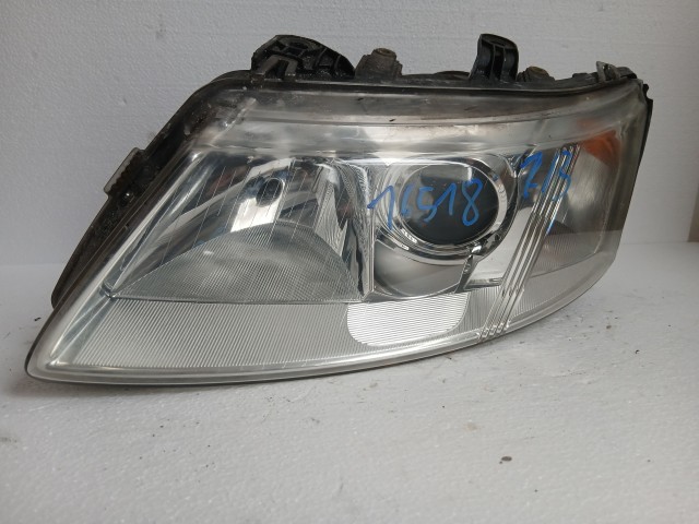 16518 Audi A4 B6 2000-2004 Bal első Lámpa , Fényszóró